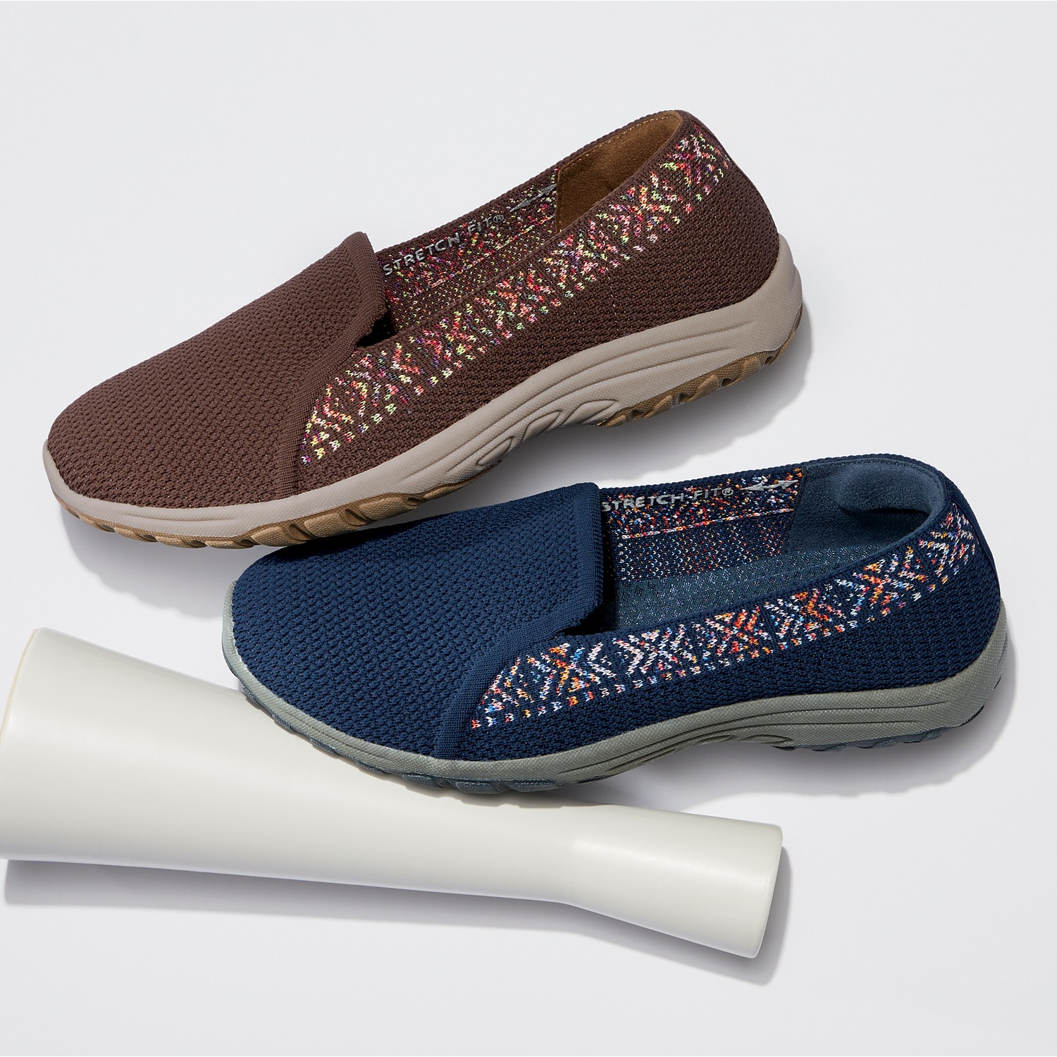Skechers reggae slip ons hot sale