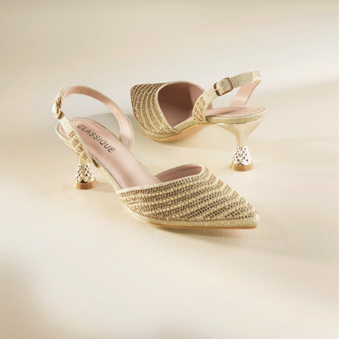 Classique Chevron Halter Strap Pump, , large