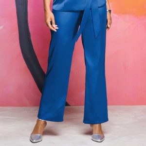 Selena Pant, , large