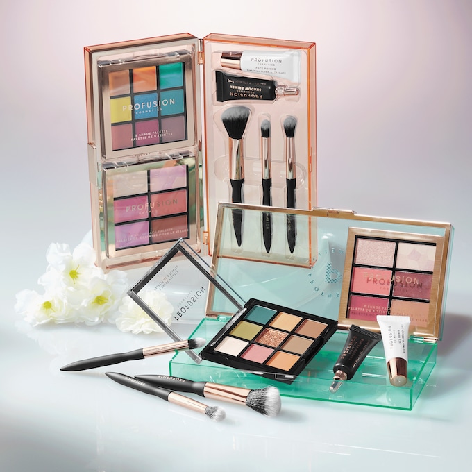Artistry On-The-Go 8-Piece Beauty Set, , large