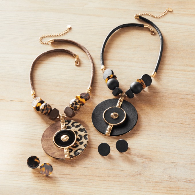 Woodtone Disc Necklace & Earring Set, , large