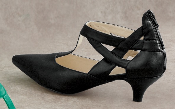 Esmeralda pointed toe kitten heel Clearance