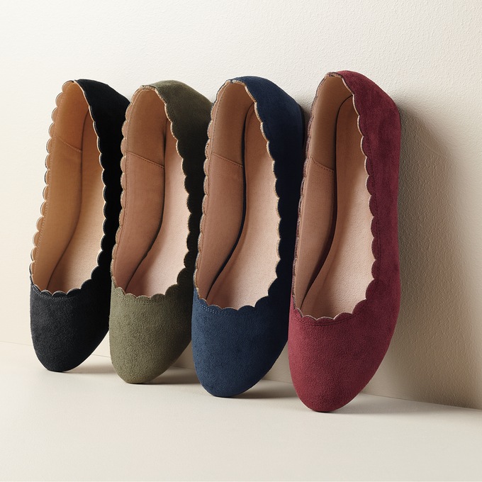 Scalloped Flat, , large