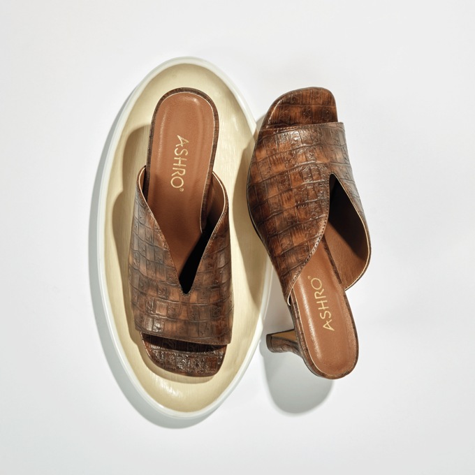 Ashro sandals deals